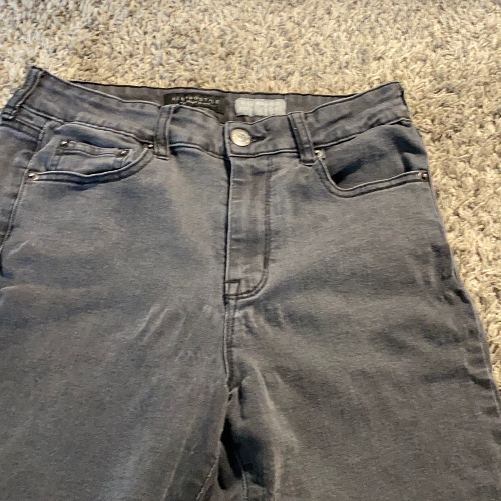 gray aeropostale jeans with holes in knees